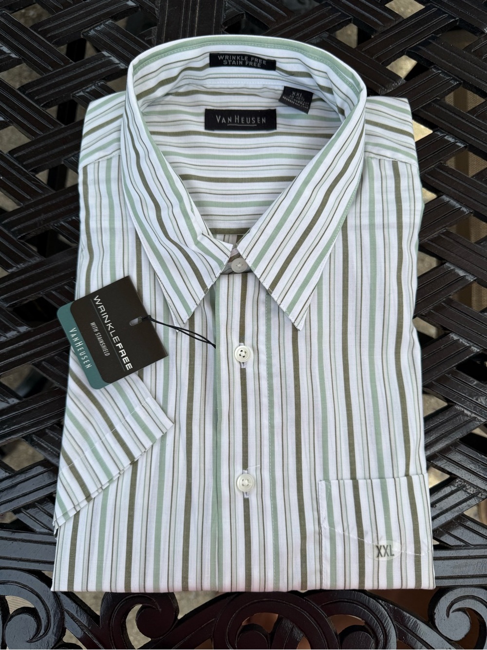 Van Heusen Men’s White and Green Striped Short-Sleeve Dress Shirt